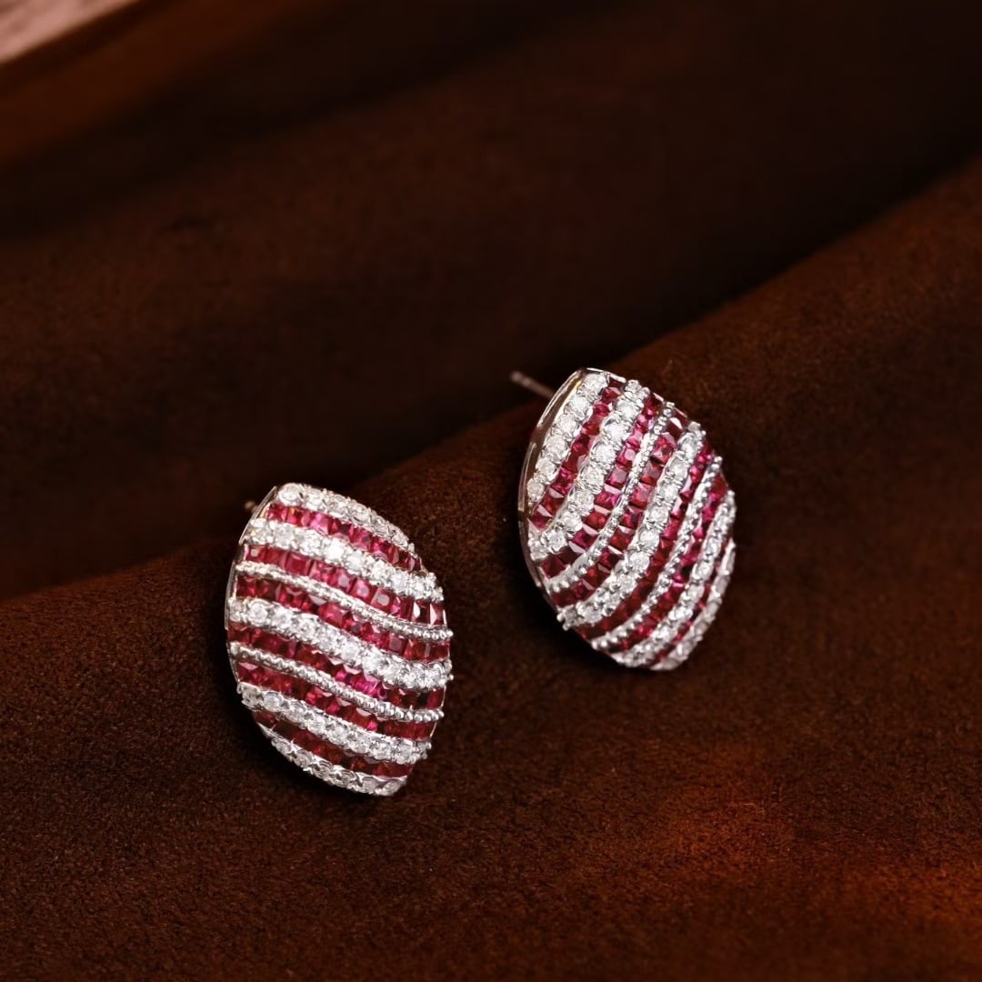 14k Gold 2.88 Ctw Natural Ruby & Diamond Earrings: Ref:231115049 // gold content:14k gold // main gemstone:ruby // shape:princess // carat weight:2. 18ct // color:red // treatment:natural // // adjacent gemstone 2 : diamond // shape:round // carat wei