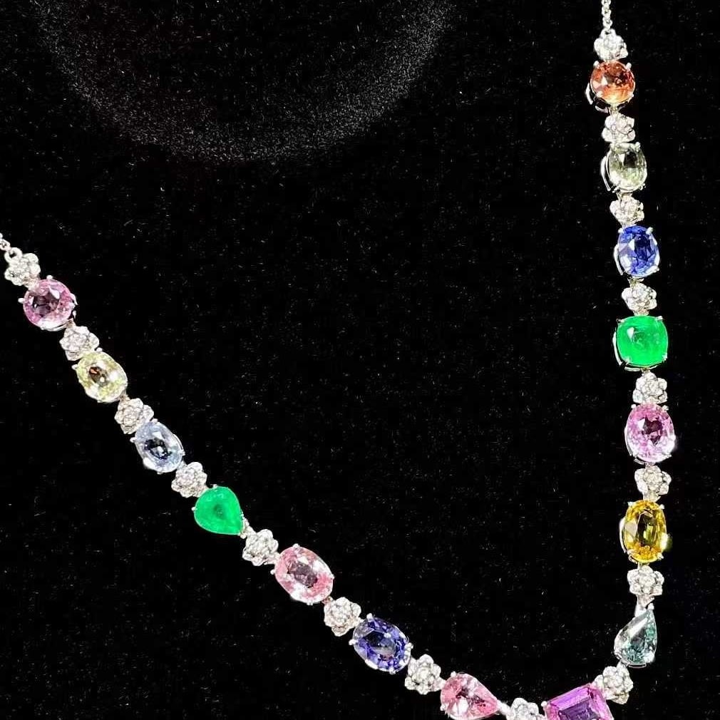 14k Gold 10.8 Ctw Natural Sapphire & Emerald Necklace - 2