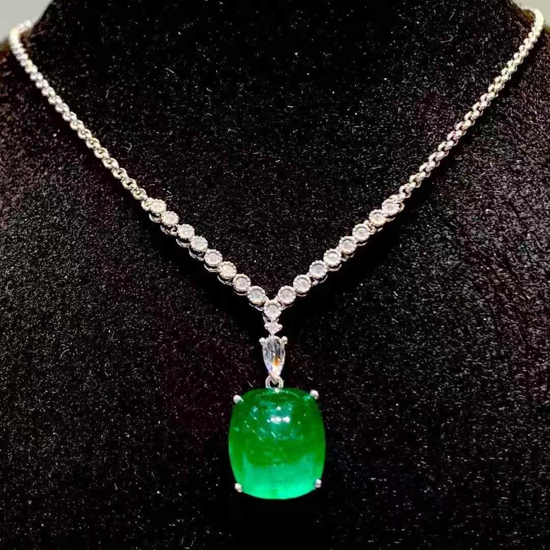 14k Gold 5.5 Ct Natural Emerald & Diamond Necklace (1 of 6)