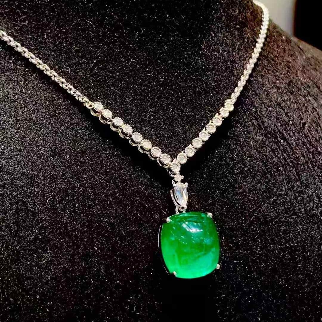 14k Gold 5.5 Ct Natural Emerald & Diamond Necklace - 3