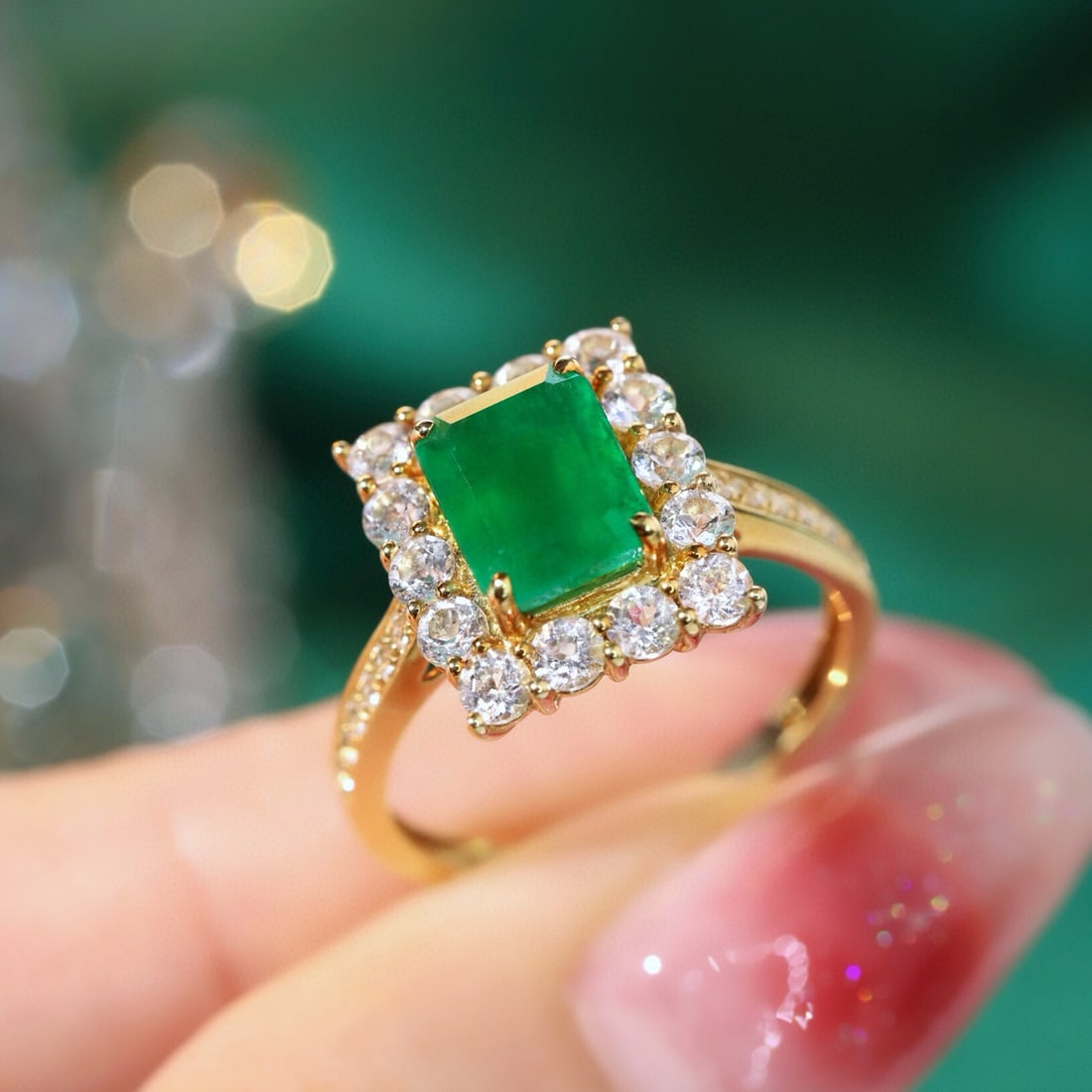 14k Gold 2.83 Ctw Vivid Green Natural Emerald & Topaz Ring - 4