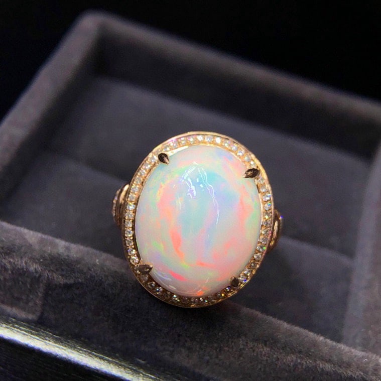 14k Gold 9.10 Ct Natural Opal & Diamond Ring - 4