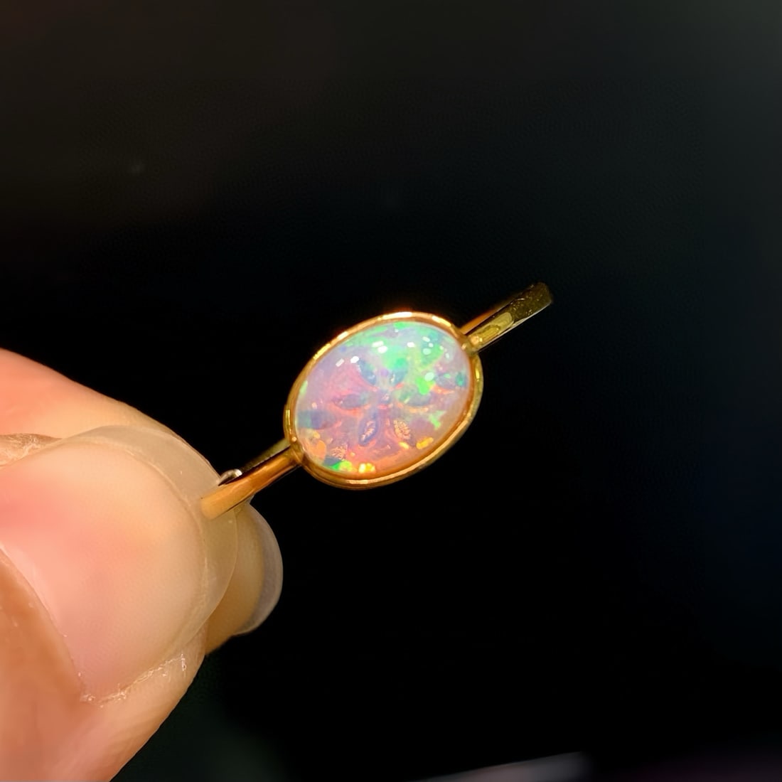 14k Gold 0.70 Ct Natural Opal Ring - 2