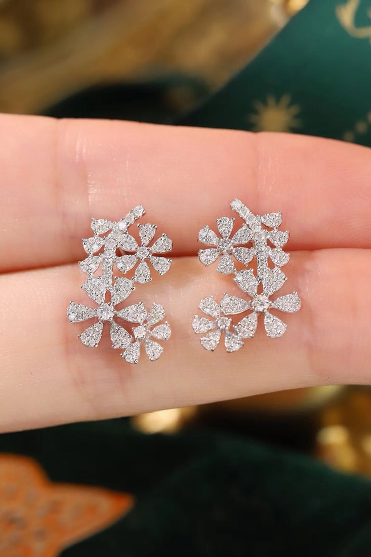 14k Gold 0.6 Ct Natural H Diamond Earrings - 4