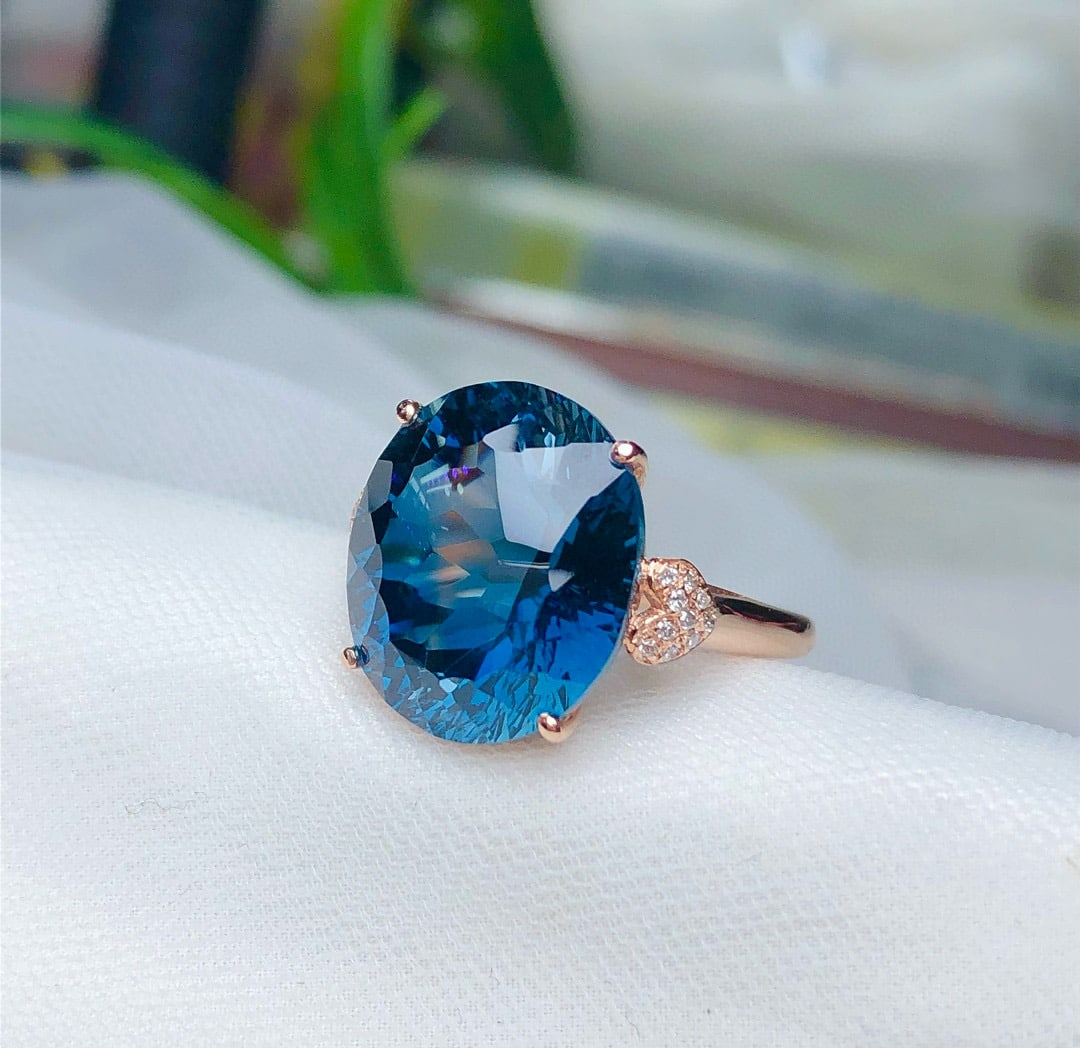 14k Gold 10.45 Ct Natural Topaz & Diamond Ring - 2