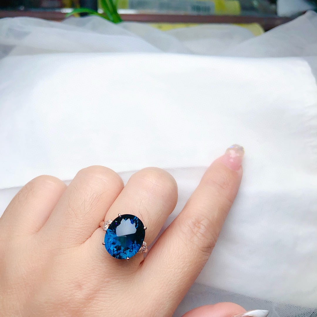 14k Gold 10.45 Ct Natural Topaz & Diamond Ring - 5