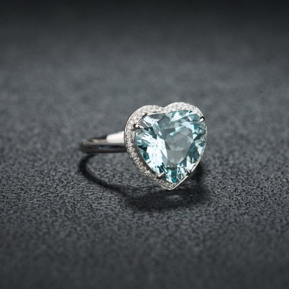 14k Gold 4.42 Ct Natural Aquamarine & Diamond Ring - 2