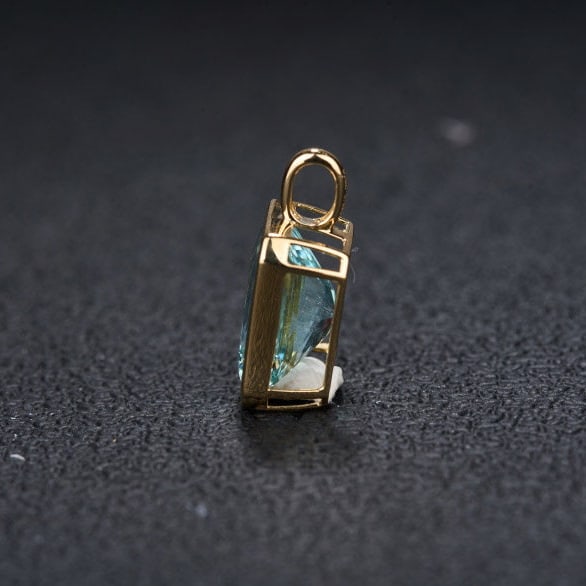14k Gold 3.85 Ct Natural Aquamarine Pendant( Without Chain ) - 4