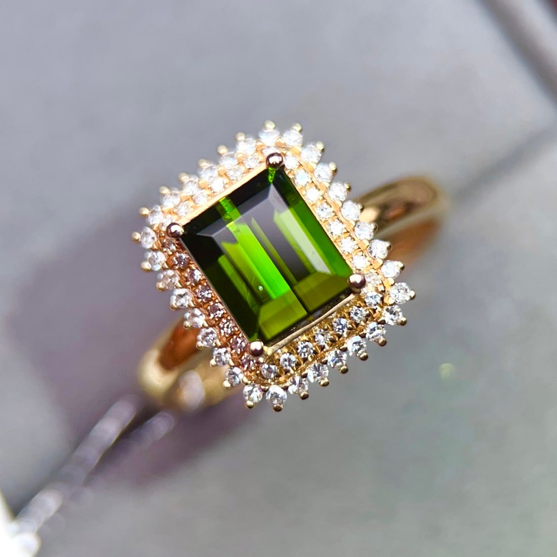 14k Gold 1.70 Ctw Natural Tourmaline & Diamond Ring: Ref:231116043 // gold content:14k gold // ring size:7. 25us // // main gemstone:tourmaline // shape:octagonal // carat weight:1. 45ct // color:green // treatment:natural // // adjacent gemstone 2