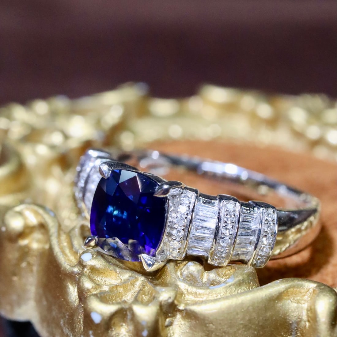 14k Gold 1.60 Ctw Natural Sapphire & Diamond Ring - 2