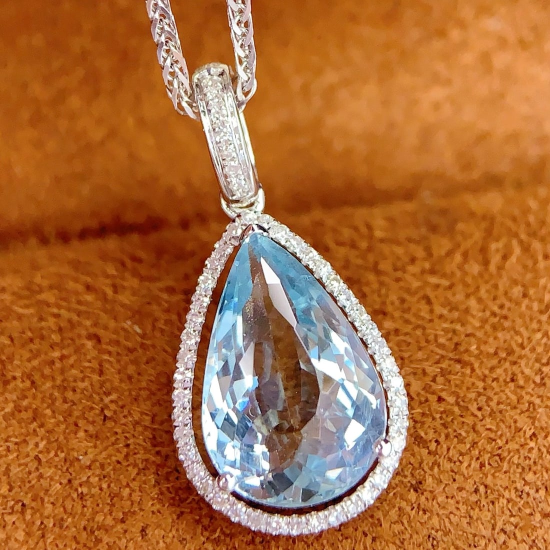 14k Gold 3.2 Ct Natural Aquamarine & Diamond Pendant( Without Chain ) - 2