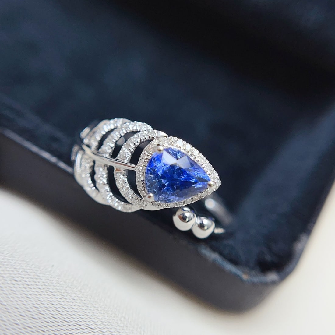 14k Gold 1.00 Ct Natural Sapphire & Diamond Ring - 2