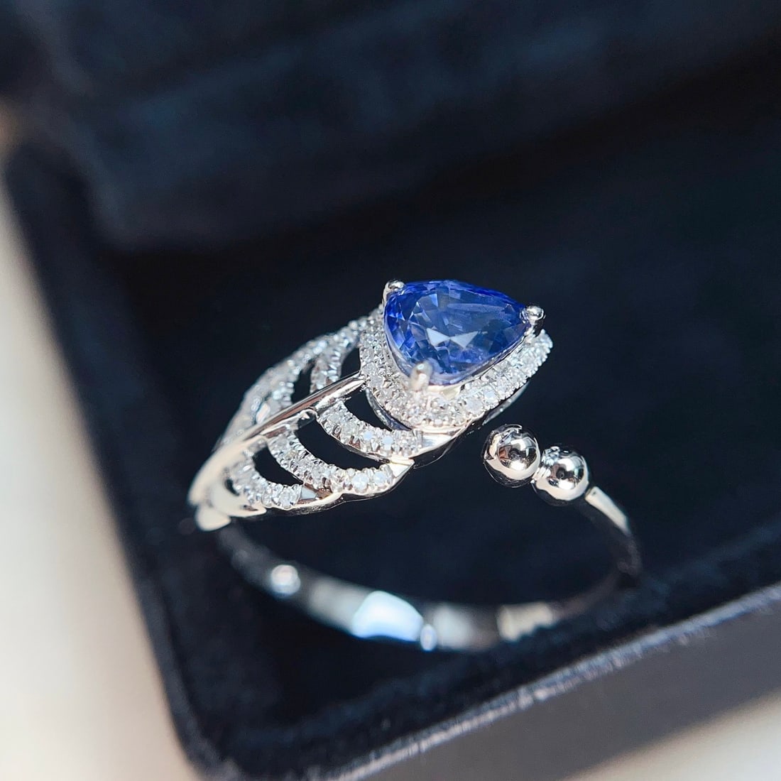 14k Gold 1.00 Ct Natural Sapphire & Diamond Ring - 4