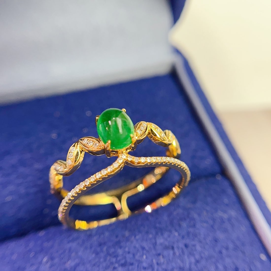 14k Gold 1.00 Ct Natural Emerald & Diamond Ring - 6