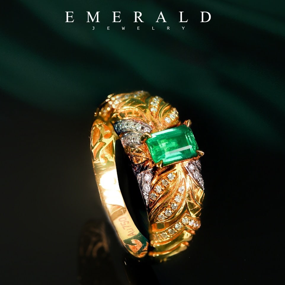 14k Gold 0.6 Ct Vivid Green Natural Emerald & Diamond Ring - 2