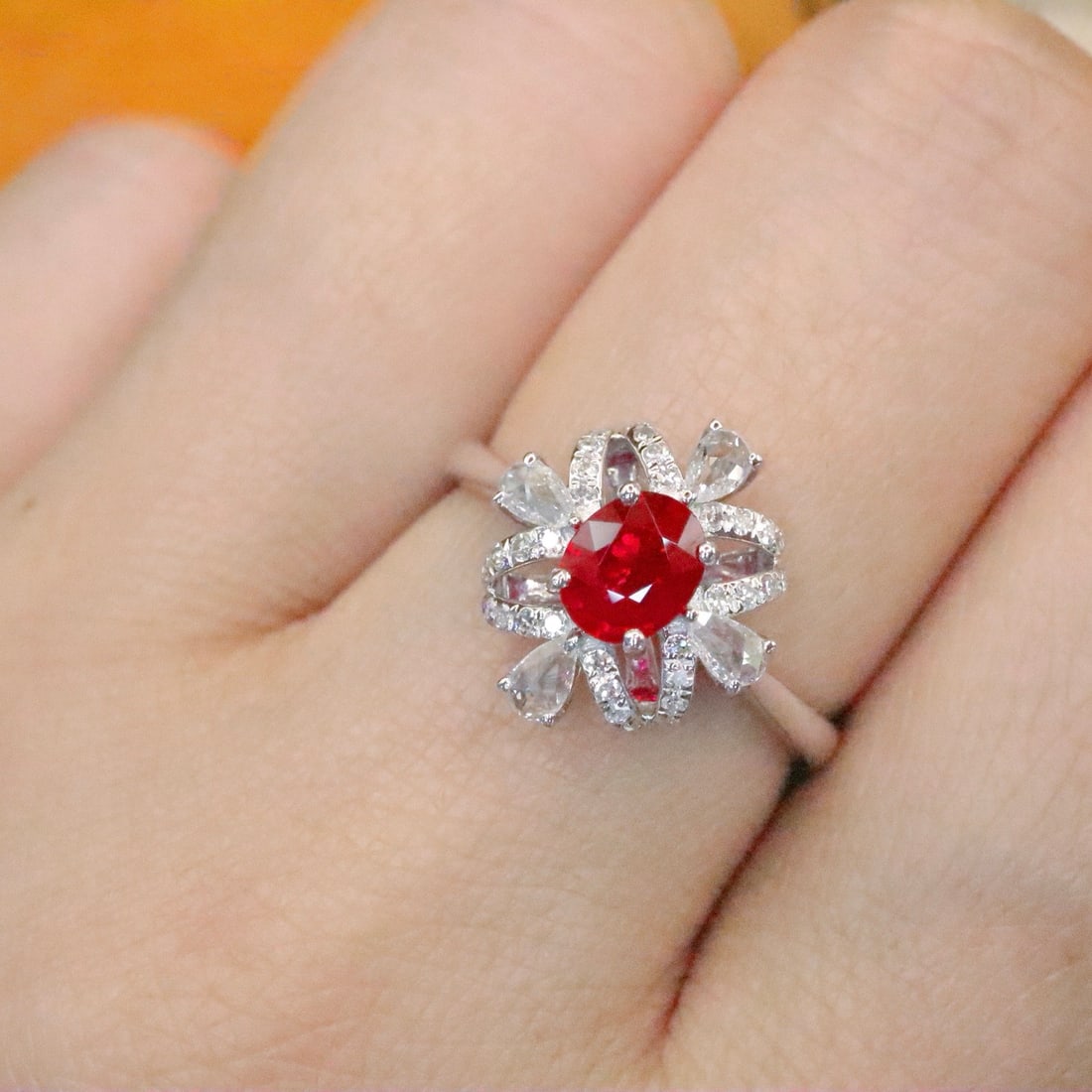 14k Gold 0.80 Ctw Natural Ruby & Diamond Ring - 5