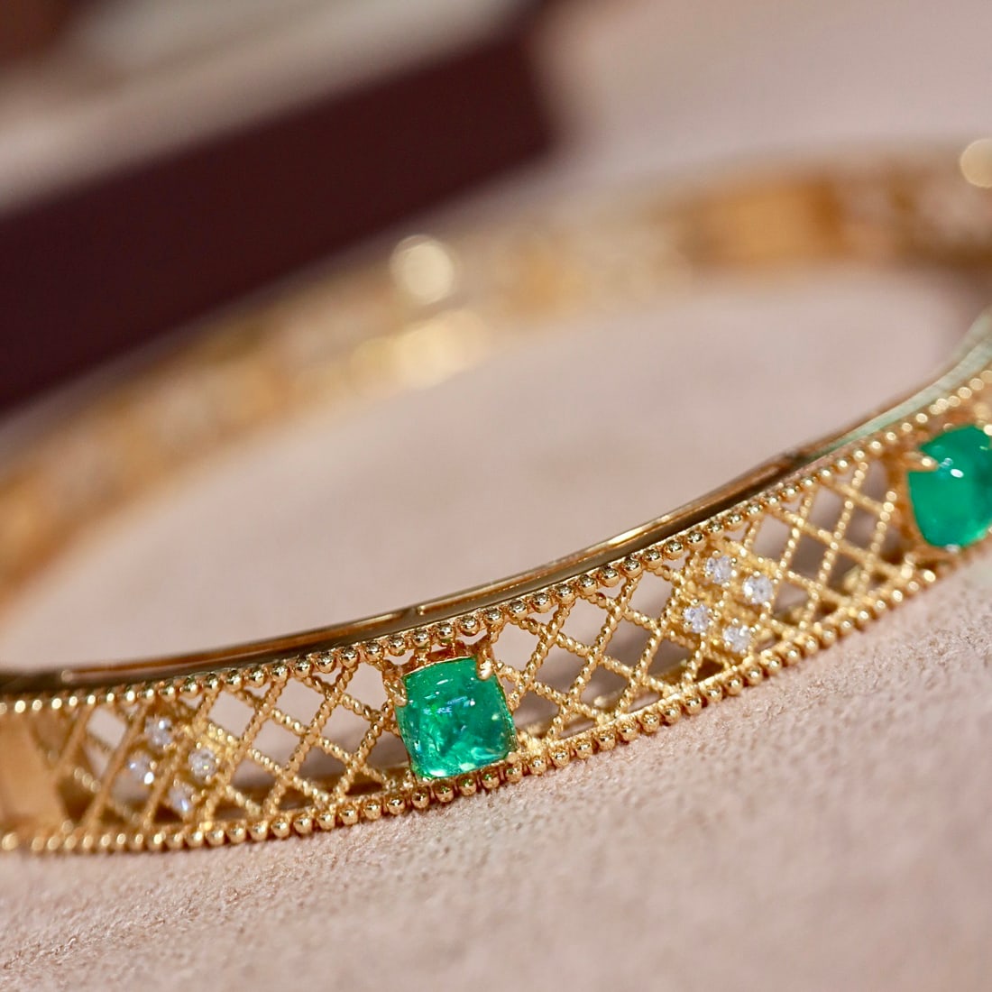 14k Gold 2.98 Ctw Natural Emerald & Diamond Bangle - 4