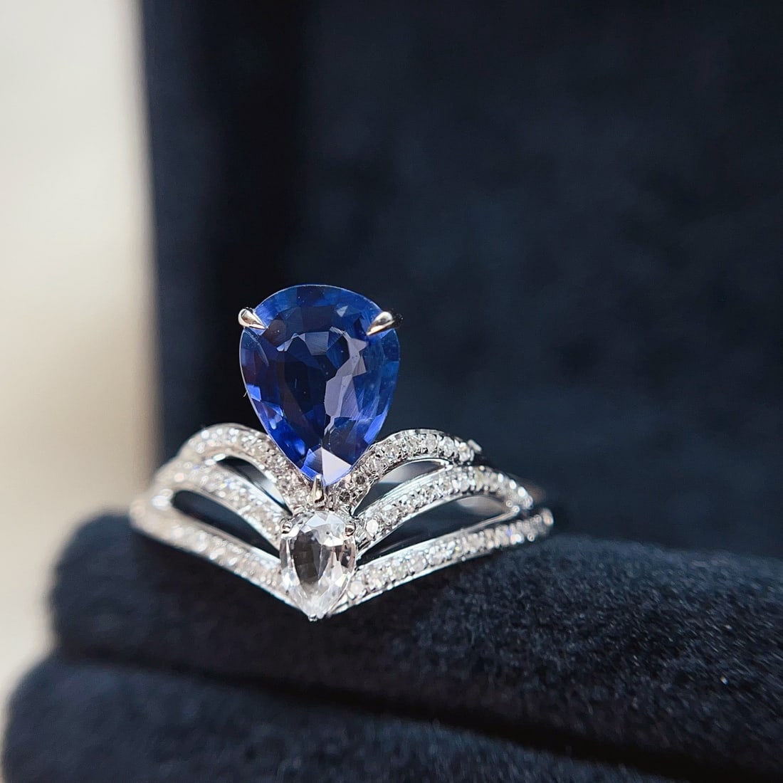 14k Gold 1.30 Ct Natural Sapphire & Diamond & Sapphire Ring - 5