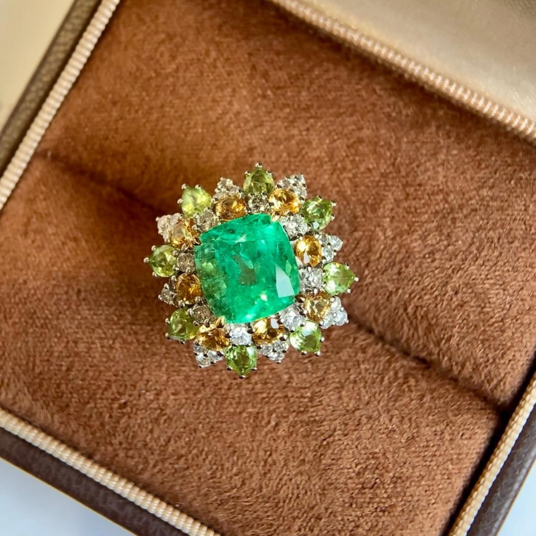 14k Gold 4.55 Ctw Natural Emerald & Diamond Ring - 4