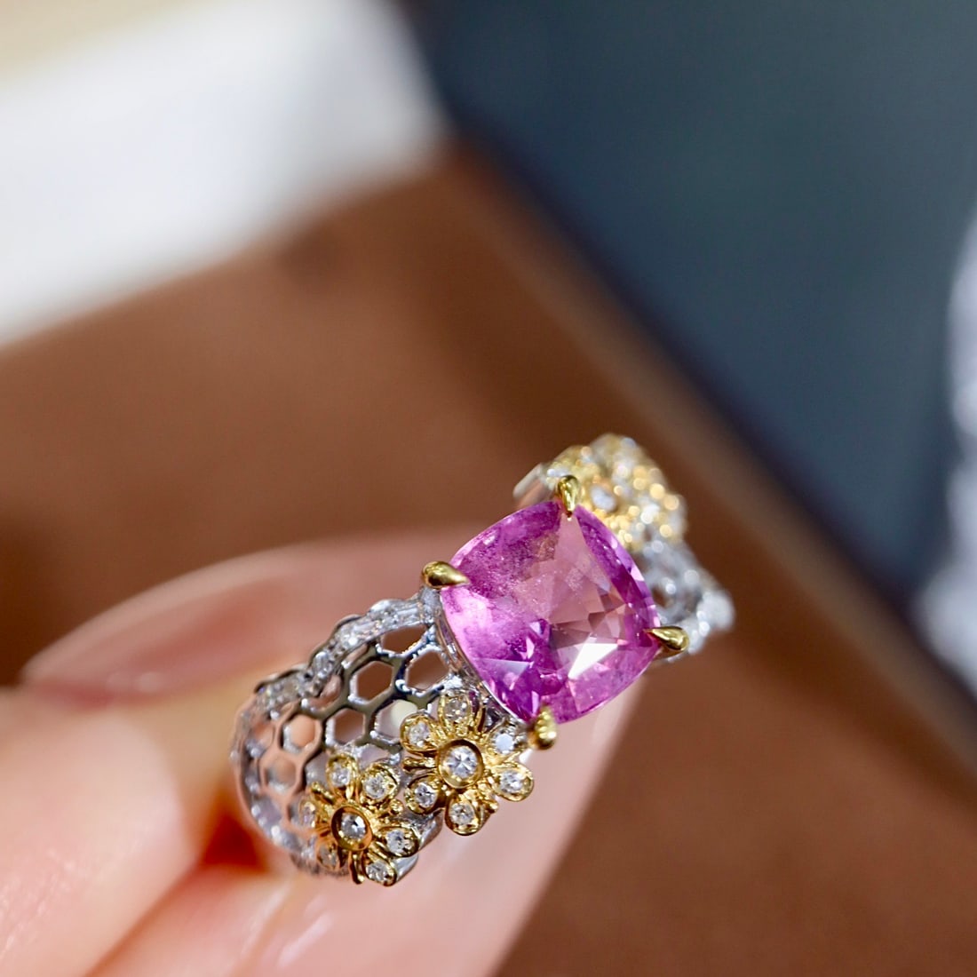 14k Gold 1.69 Ctw Natural Padparadscha Sapphire & Diamond Ring - 7