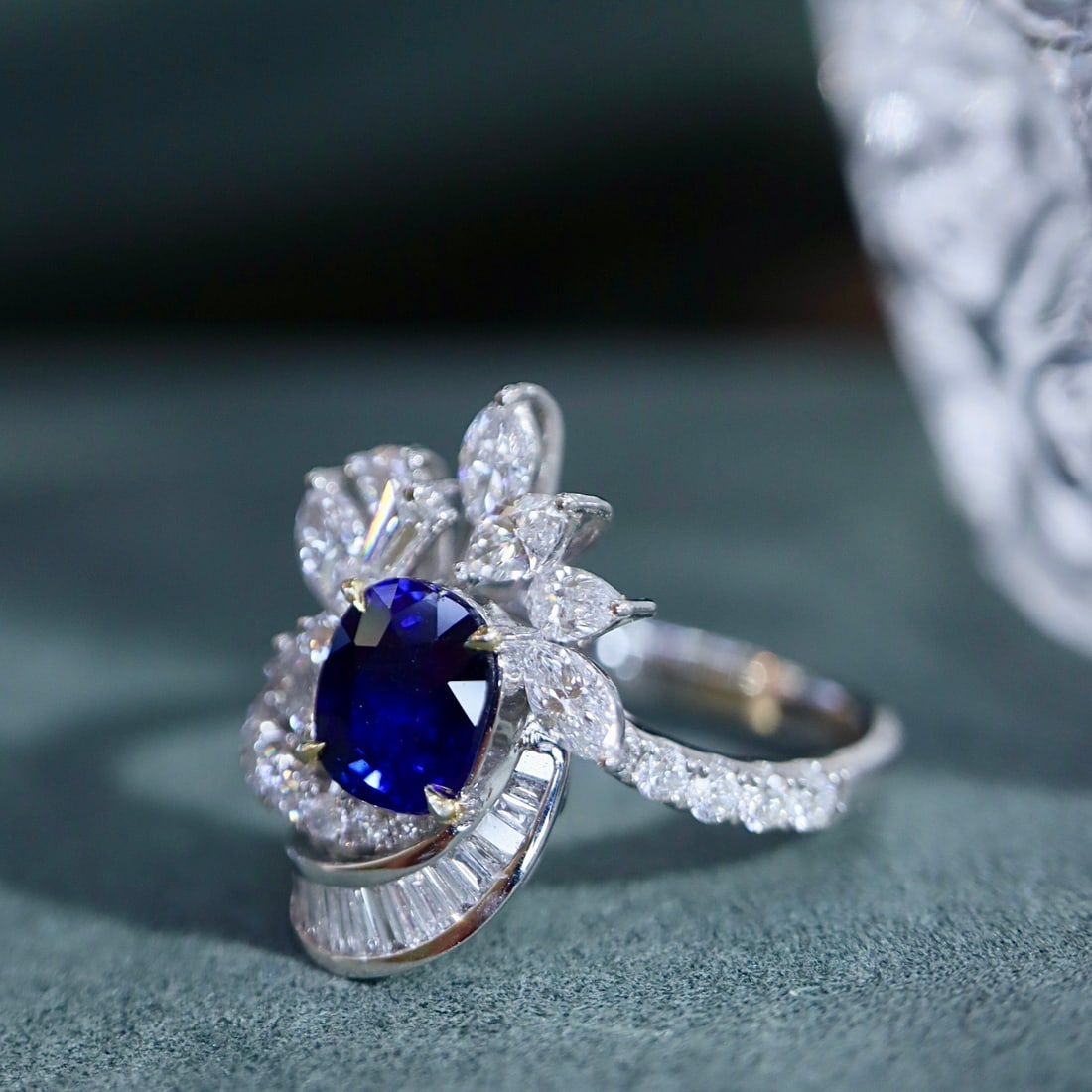 14k Gold 2.60 Ctw Natural Sapphire & Diamond Ring - 3