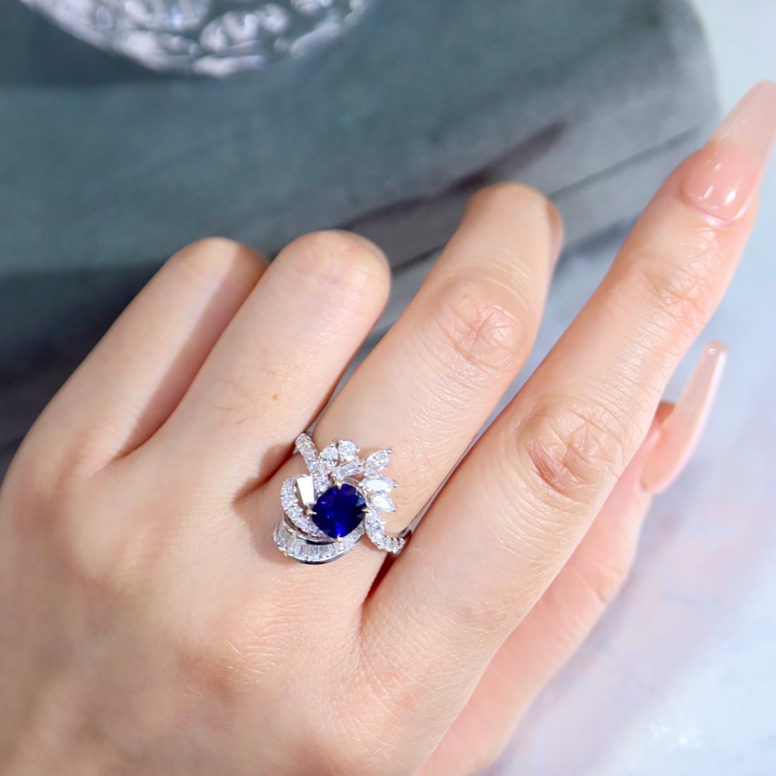 14k Gold 2.60 Ctw Natural Sapphire & Diamond Ring - 4