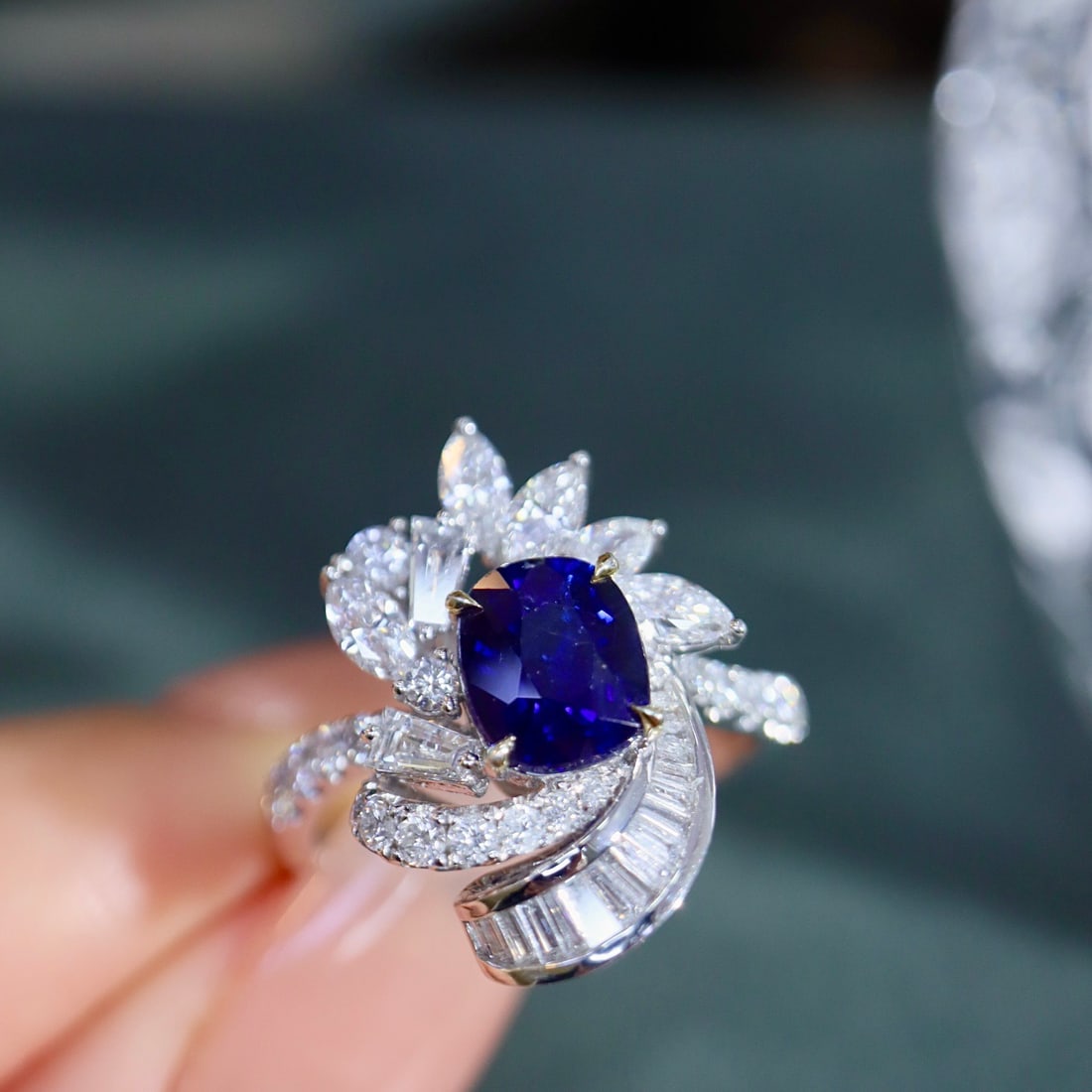 14k Gold 2.60 Ctw Natural Sapphire & Diamond Ring - 8