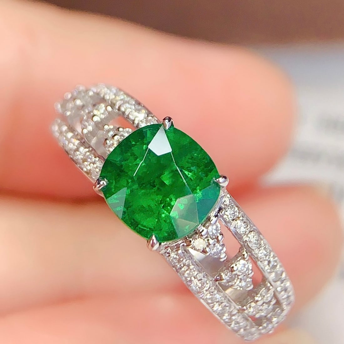14k Gold 1.45 Ct Vivid Green Natural Tsavorite & Diamond Ring (1 of 7)