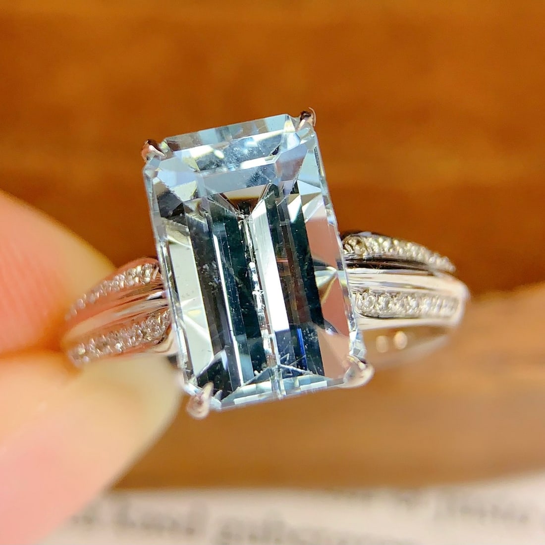 14k Gold 4.45 Ct Natural Aquamarine & Diamond Ring - 3