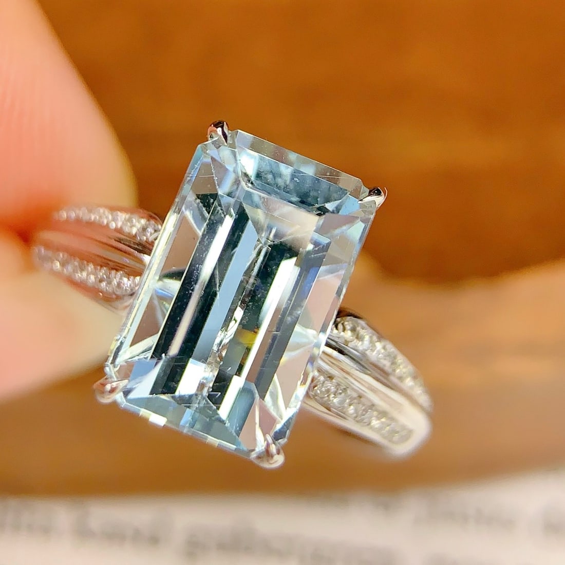 14k Gold 4.45 Ct Natural Aquamarine & Diamond Ring - 5