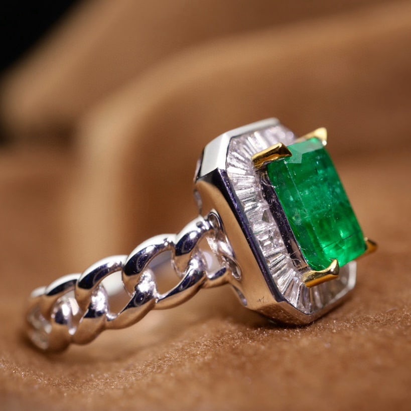 14k Gold 1.92 Ctw Vivid Green Natural Emerald & Diamond Ring - 4