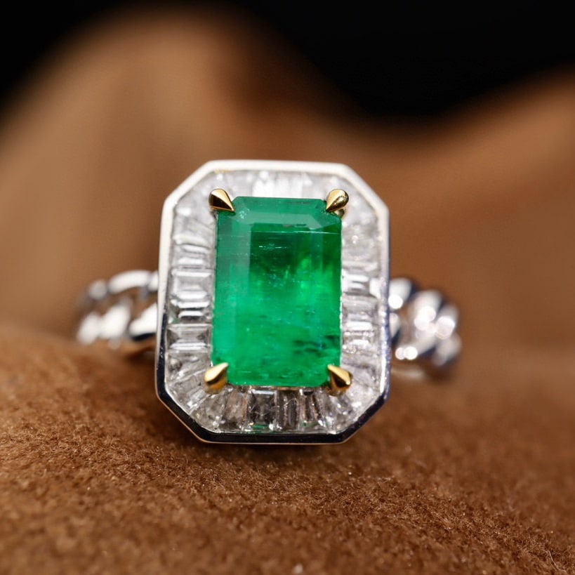 14k Gold 1.92 Ctw Vivid Green Natural Emerald & Diamond Ring - 5
