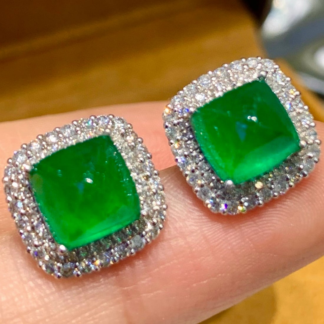 14k Gold 5.2 Ct Vivid Green Natural Emerald & Diamond Earrings - 5
