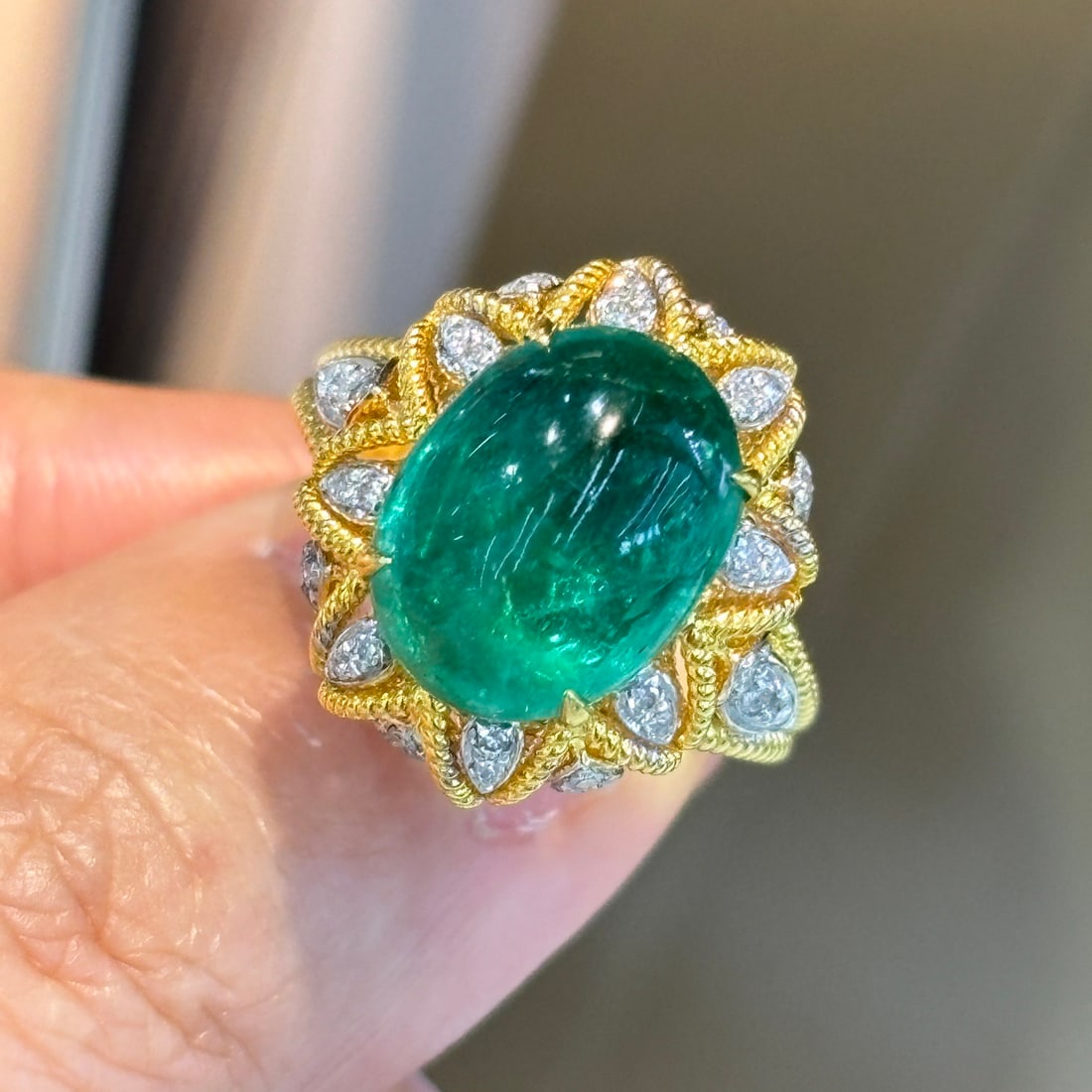 14k Gold 4.5 Ct Natural Emerald & Diamond Ring (1 of 8)