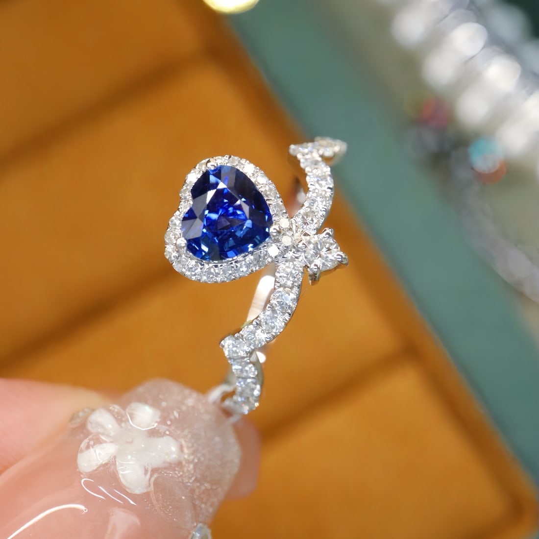 14k Gold 0.94 Ctw Natural Sapphire & Diamond Ring - 3