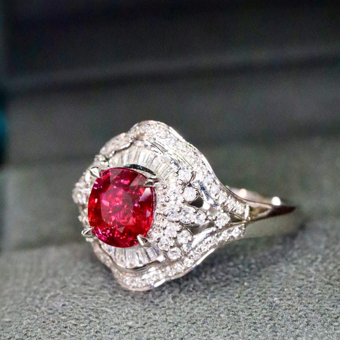 14k Gold 1.54 Ctw Natural Ruby & Diamond Ring - 3