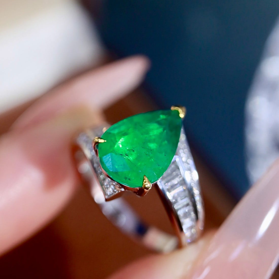 14k Gold 3.20 Ctw Natural Emerald & Diamond Ring - 6