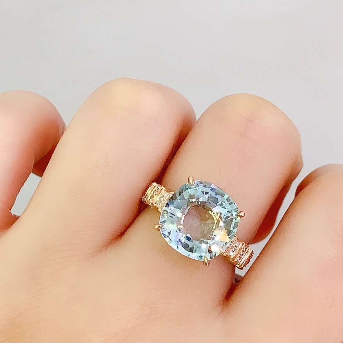 14k Gold 5.45 Ct Natural Aquamarine & Diamond Ring - 6