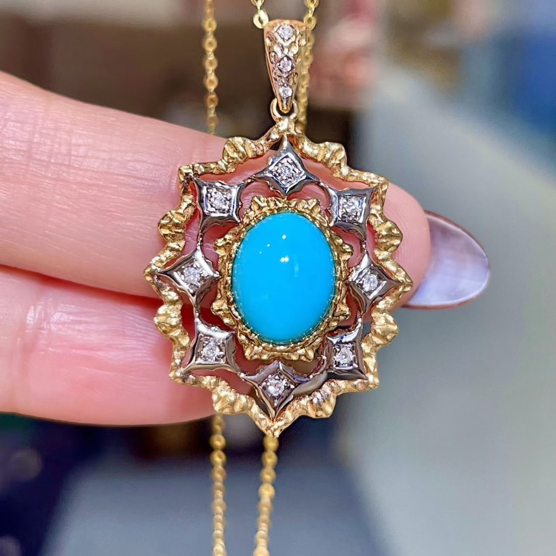14k Gold 2.48 Ctw Natural Blue Turquoise & Diamond Pendant( Without Chain ): Ref:231116221 // gold content:14k gold // main gemstone:blue turquoise // shape:oval // carat weight:2. 39ct // color:blue // treatment:natural // // adjacent gemstone 2 : diamond // shape:round //