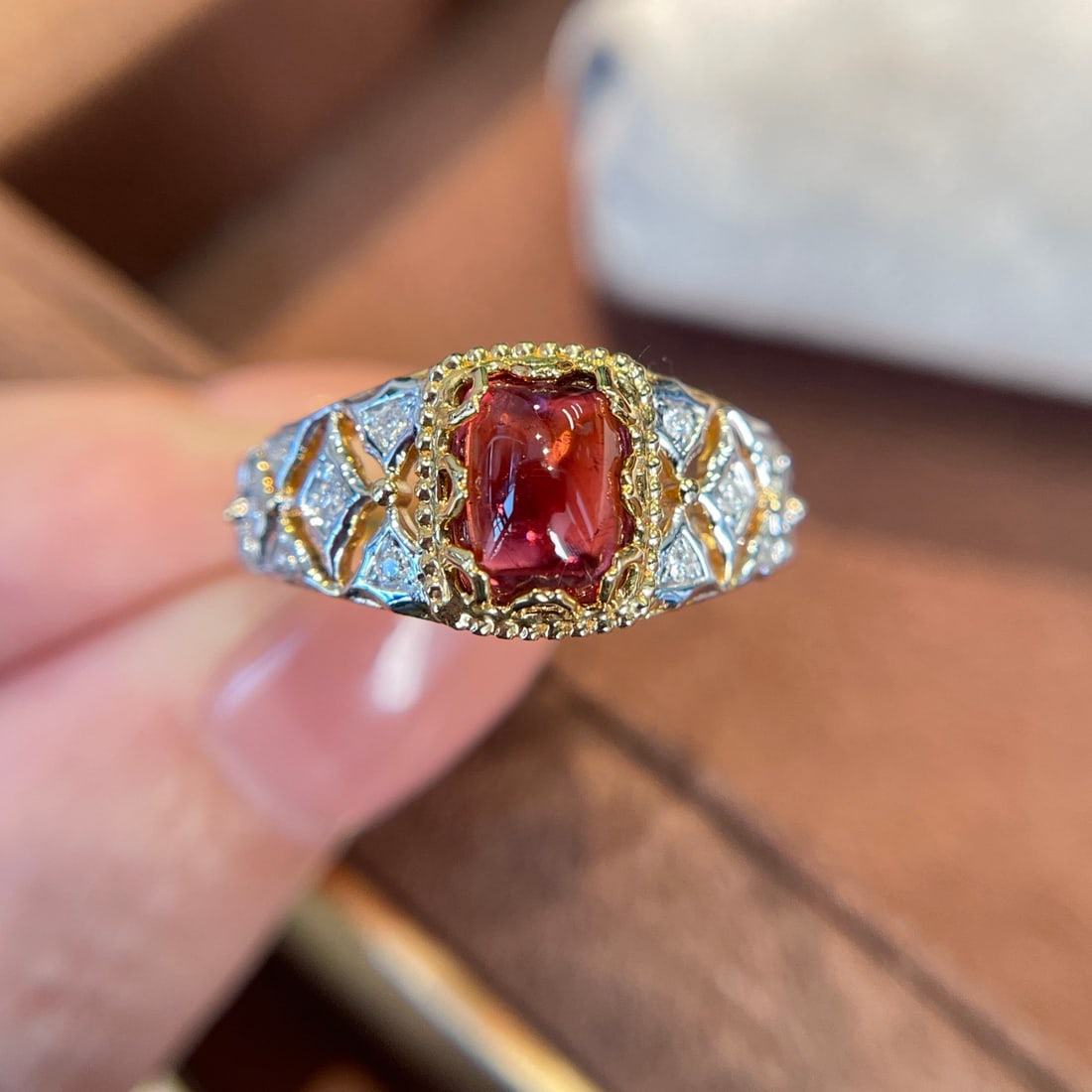 14k Gold 1.3 Ct Natural Tourmaline & Diamond Ring: Ref:231116227 // gold content:14k gold // ring size:7. 25us // // main gemstone:tourmaline // shape:sugar-loaf // carat weight:1. 3ct // color:red // treatment:natural // // adjacent gemstone 2 :