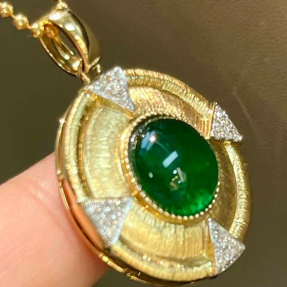 14k Gold 5.29 Ctw Vivid Green Natural Emerald & Diamond Pendant( Without Chain ) - 2