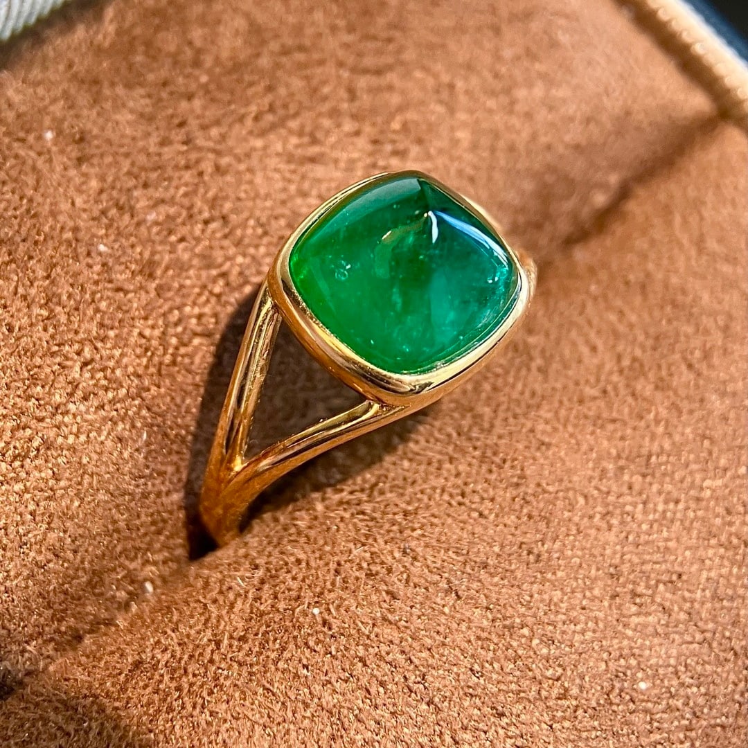 14k Gold 3.72 Ct Vivid Green Natural Emerald Ring - 3