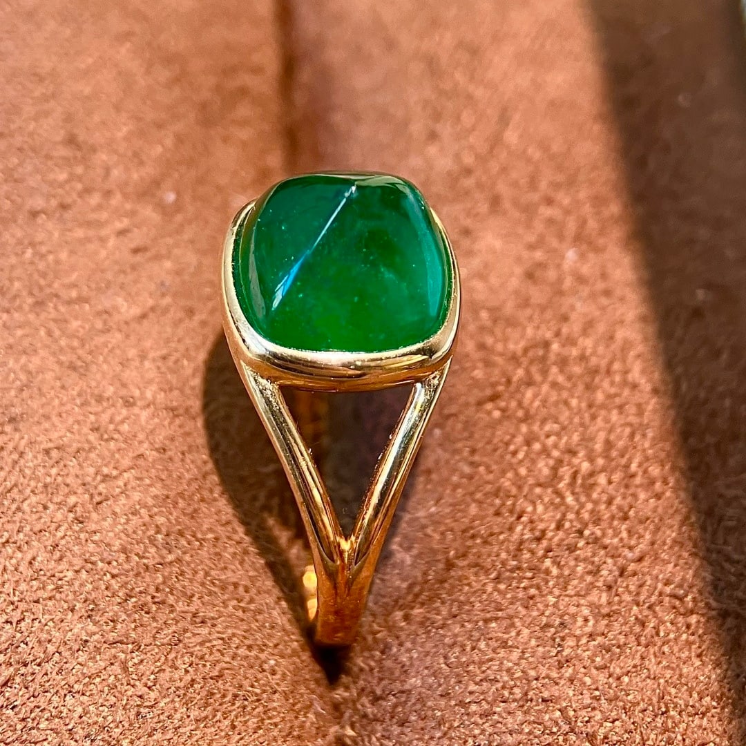 14k Gold 3.72 Ct Vivid Green Natural Emerald Ring - 5