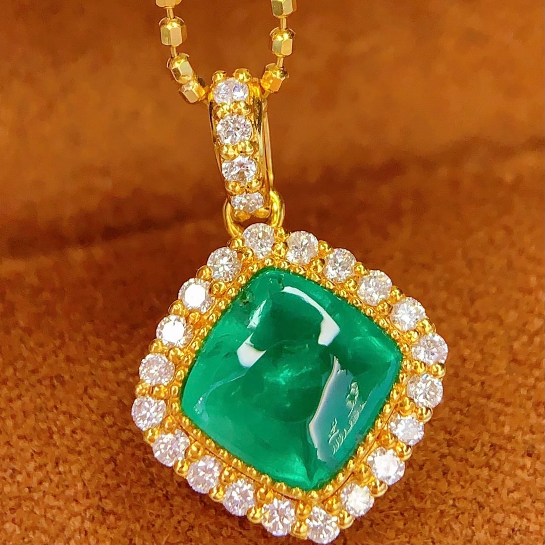 14k Gold 2.2 Ct Vivid Green Natural Emerald & Diamond Pendant( Without Chain ) - 5