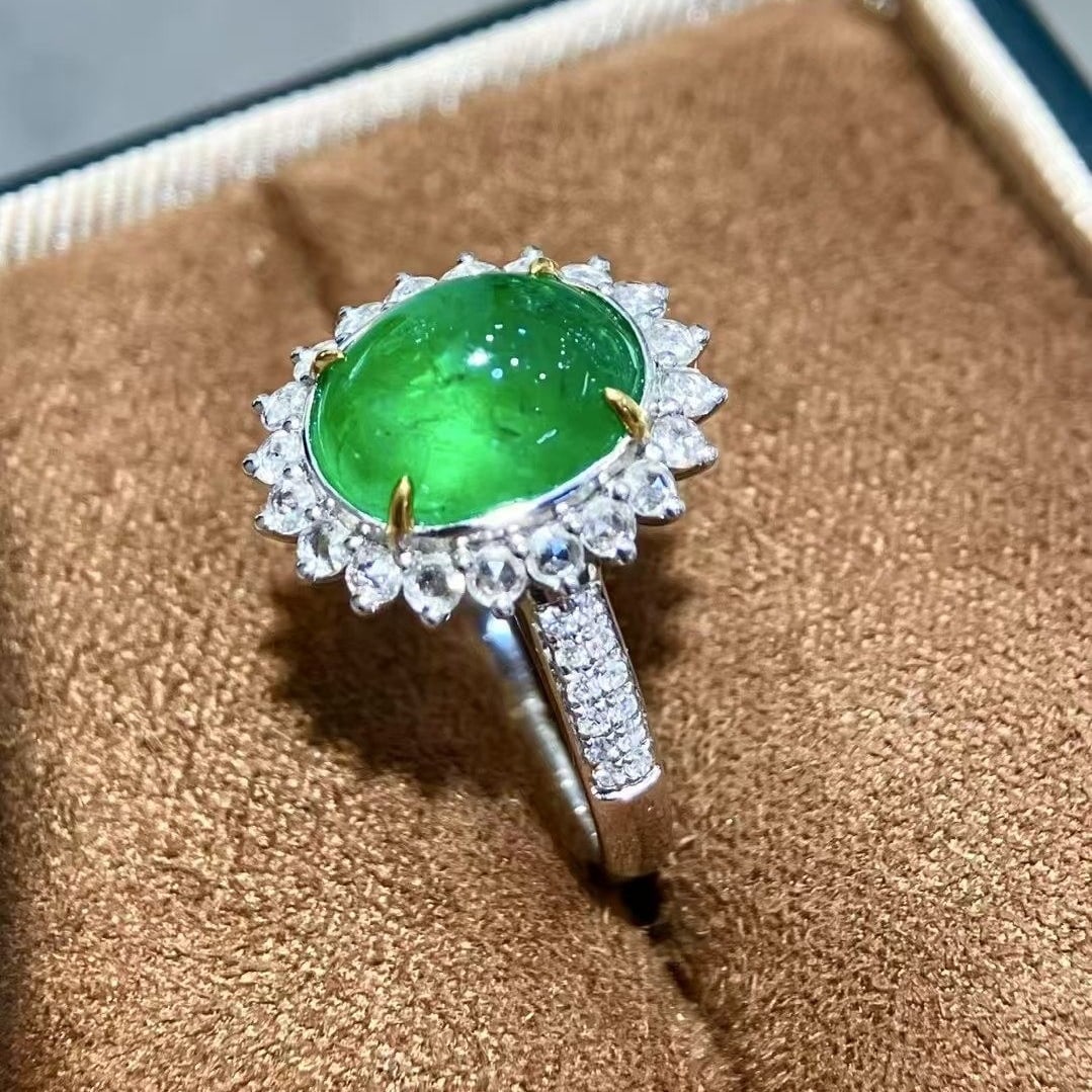 14k Gold 3.90 Ctw Vivid Green Natural Emerald & Diamond Ring - 5