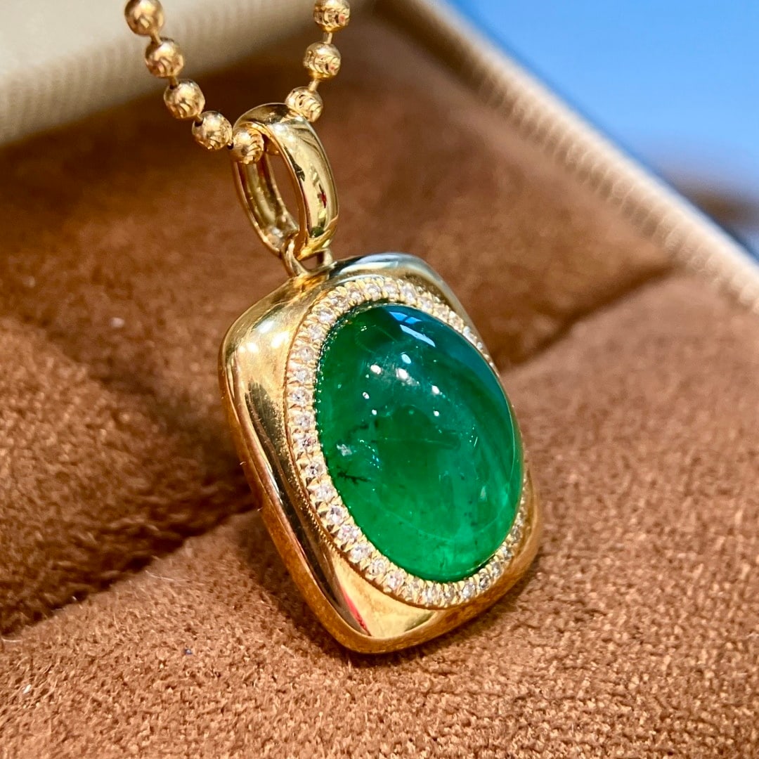 14k Gold 4.38 Ctw Vivid Green Natural Emerald & Diamond Pendant( Without Chain ) - 4