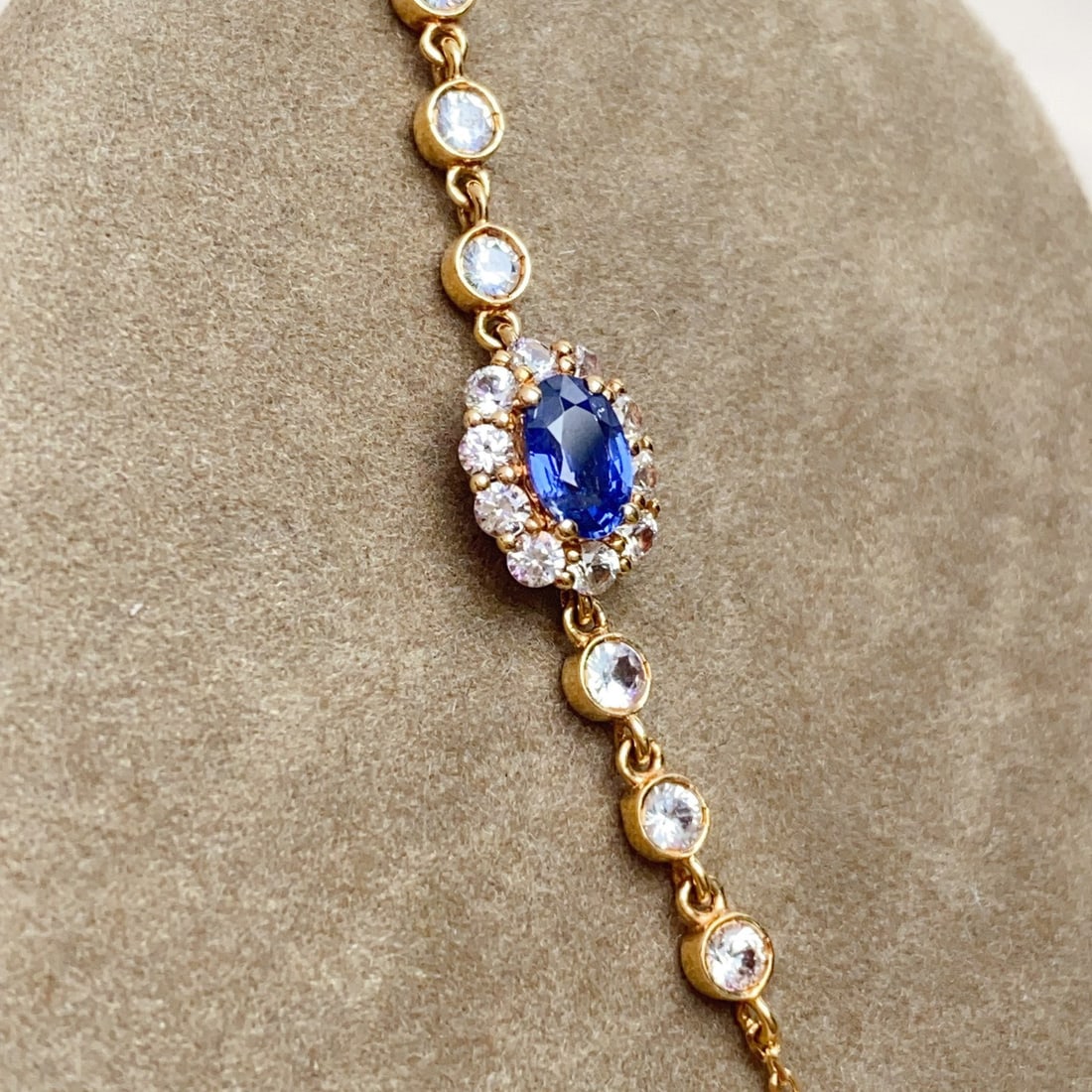 14k Gold 0.70 Ct Natural Sapphire & Sapphire Bracelet - 3