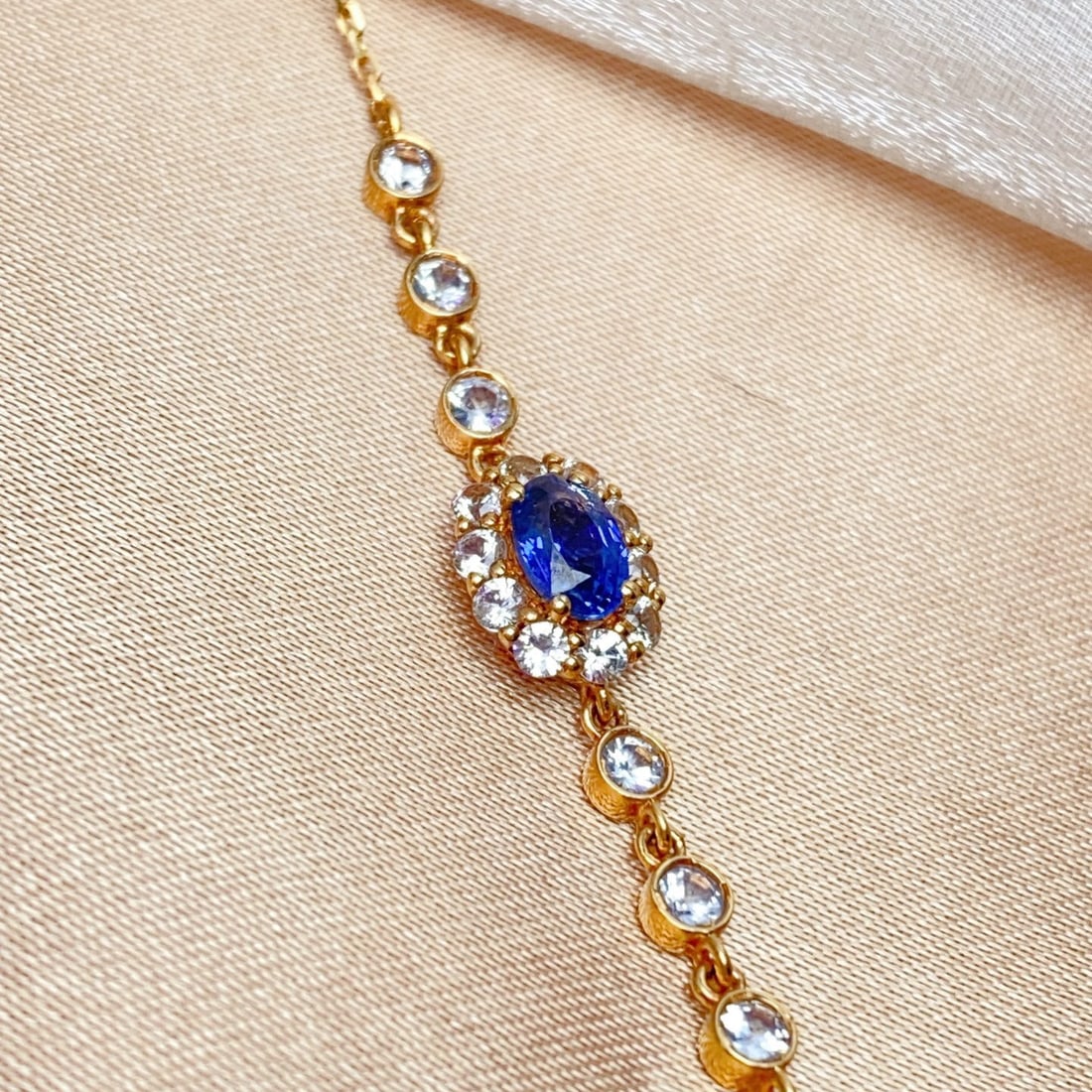 14k Gold 0.70 Ct Natural Sapphire & Sapphire Bracelet - 4