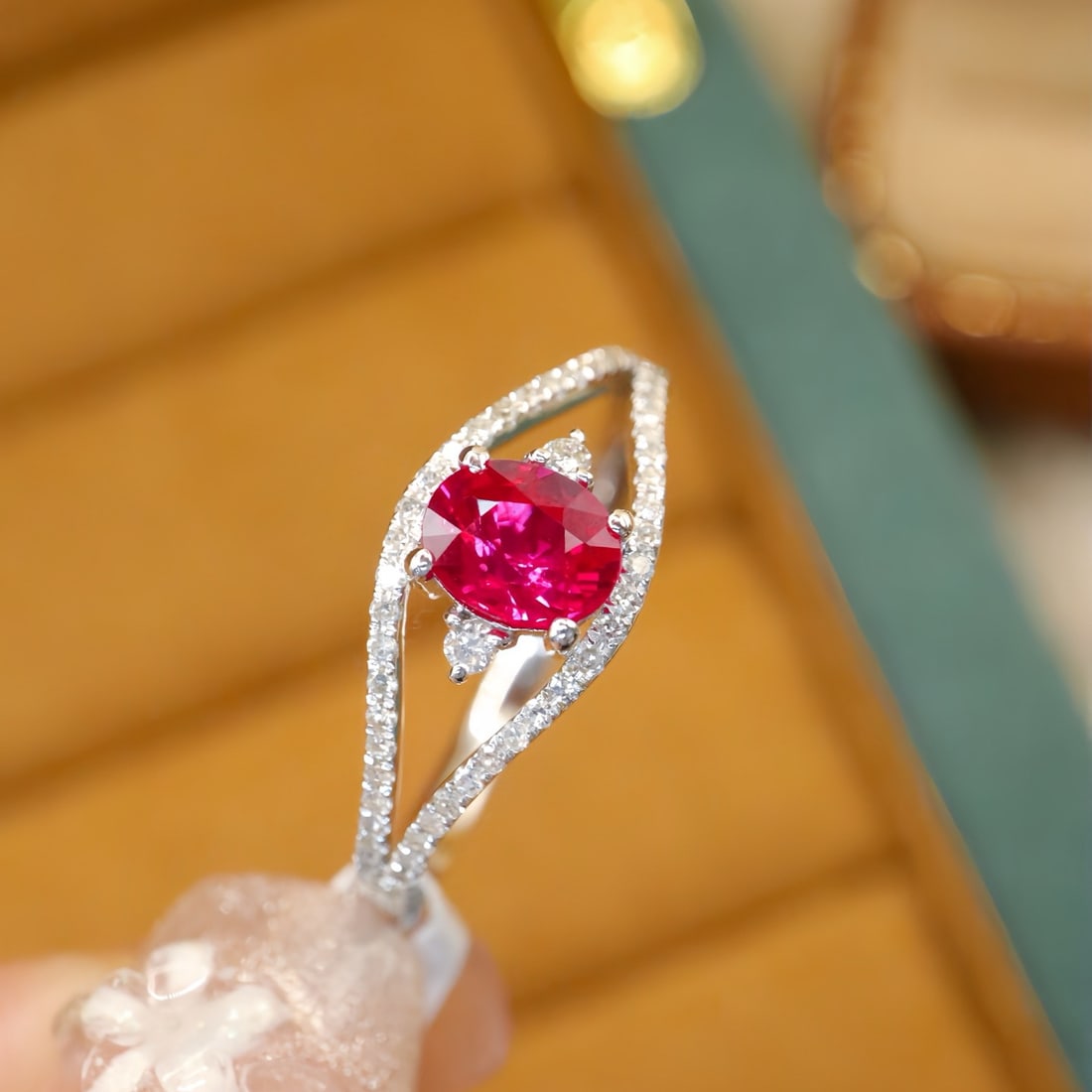 14k Gold 0.82 Ctw Natural Ruby & Diamond Ring - 3