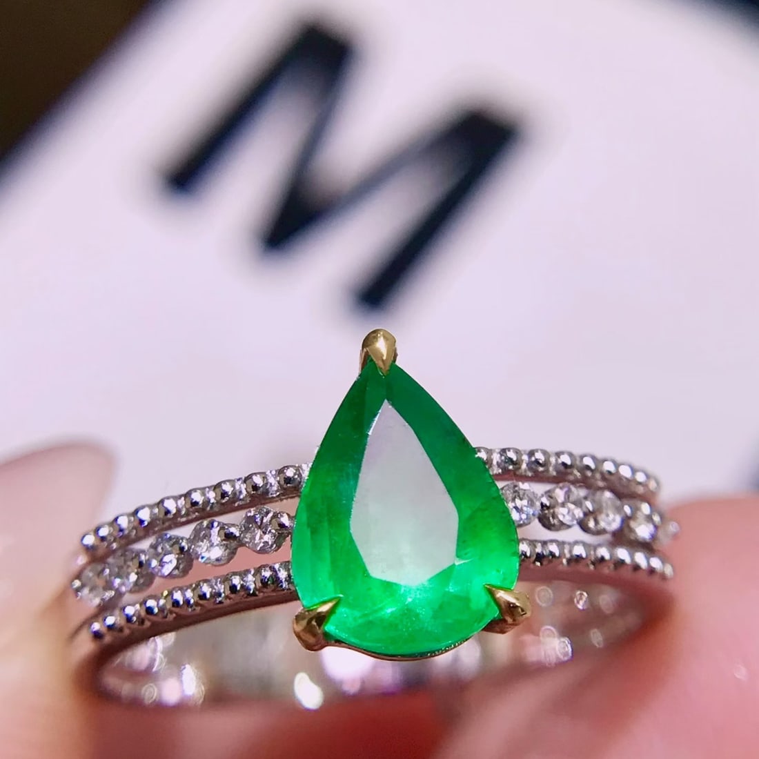 14k Gold 1.1 Ct Vivid Green Natural Emerald & Diamond Ring - 3